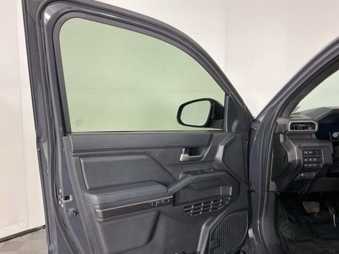 Used 2024 Toyota Tacoma TRD Off-Road image 11