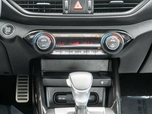 Used 2023 Kia Forte GT-Line w/ GT-Line Premium Package FWD image 16