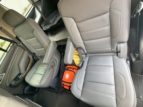 Used 2017 GMC Yukon Denali AWD/4WD image 11
