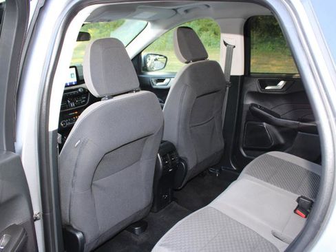 Used 2021 Ford Escape SE w/ Cold Weather Package image 23