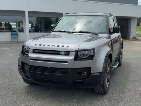 Used 2023 Land Rover Defender 90 X-Dynamic SE AWD/4WD image 2