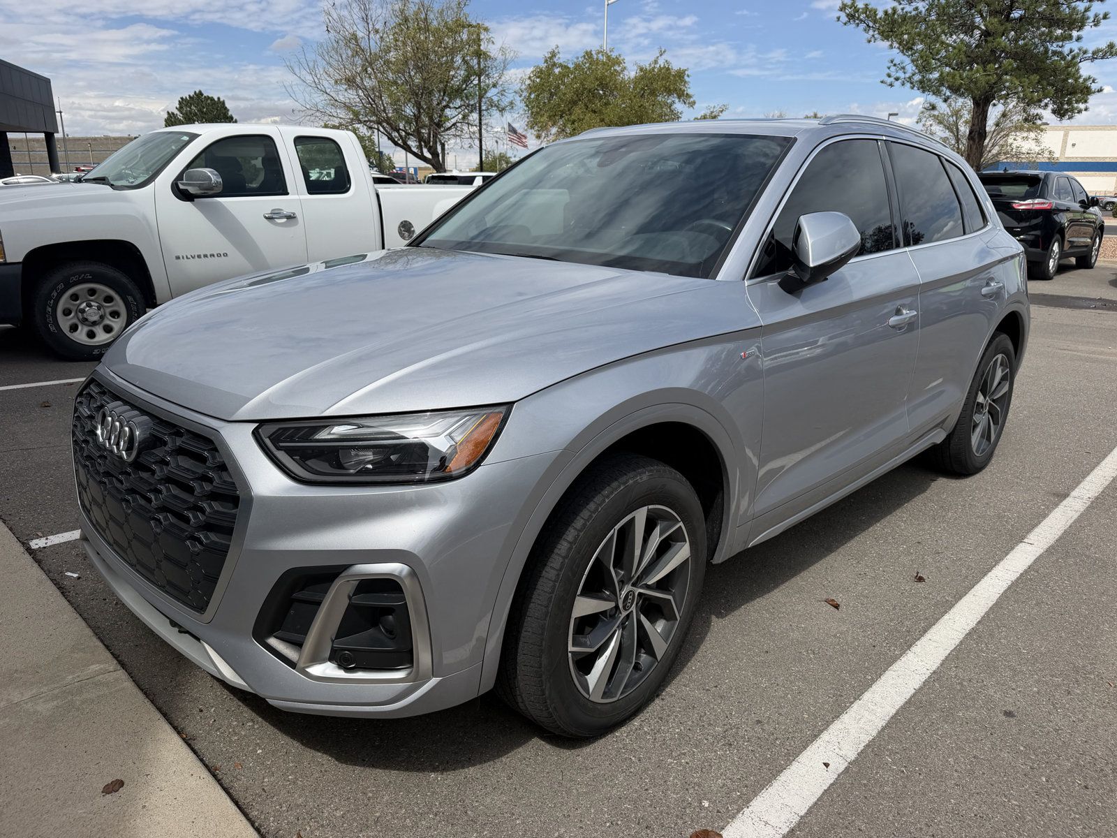 Used 2023 Audi Q5 2.0T Premium Plus AWD/4WD image 2
