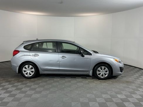 Used 2012 Subaru Impreza 2.0i image 4