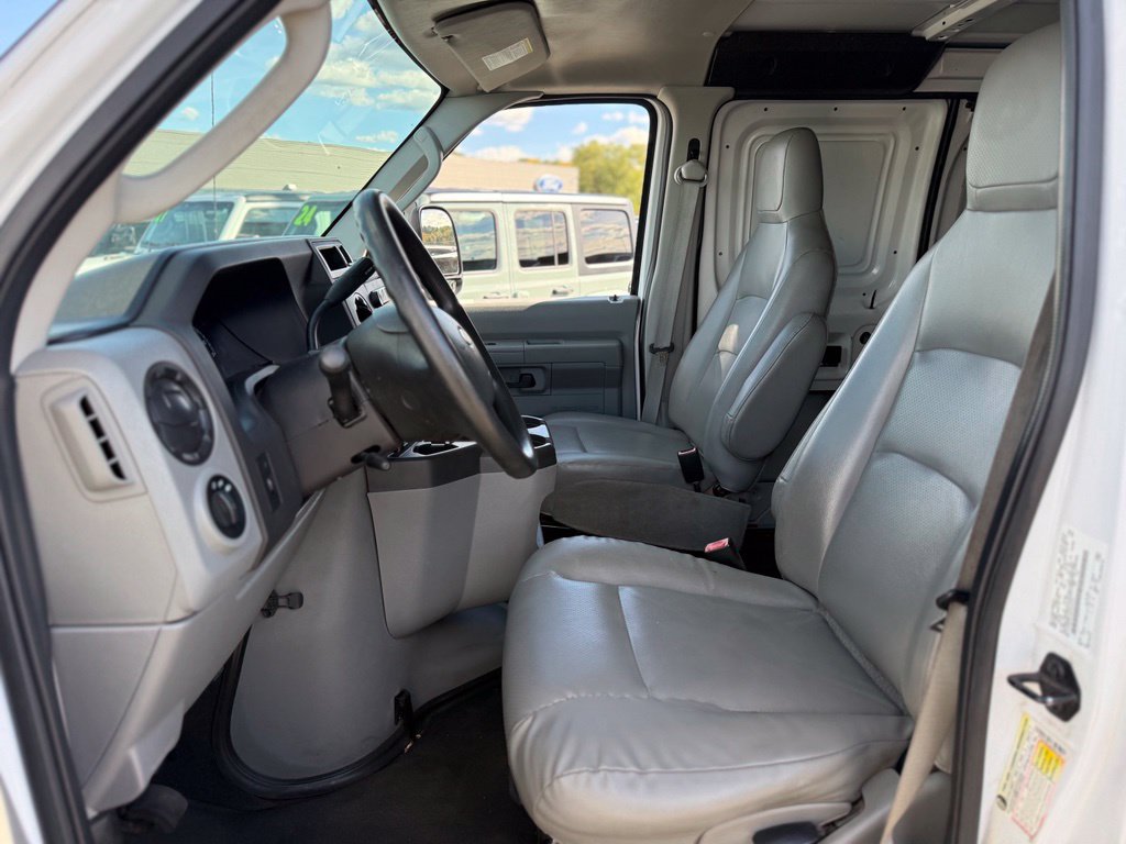 Used 2014 Ford E-350 and Econoline 350 Extended Super Duty RWD image 10