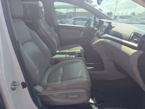 Used 2018 Honda Odyssey Elite image 9
