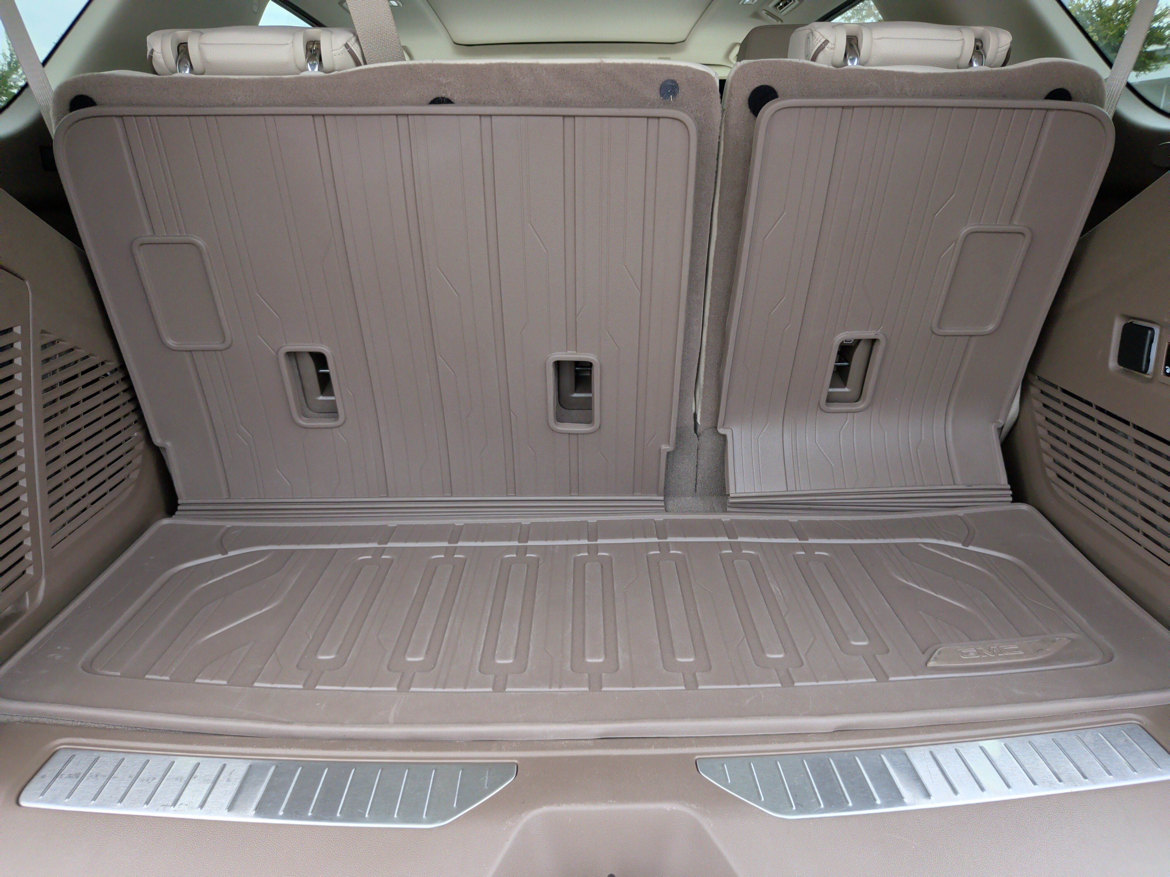 Used 2024 GMC Yukon Denali AWD/4WD image 40