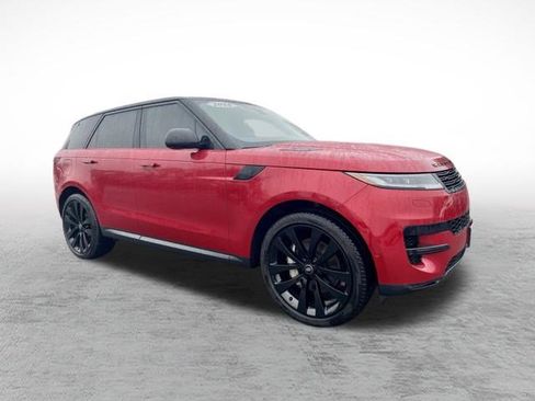 Used 2024 Land Rover Range Rover Sport SE image 3