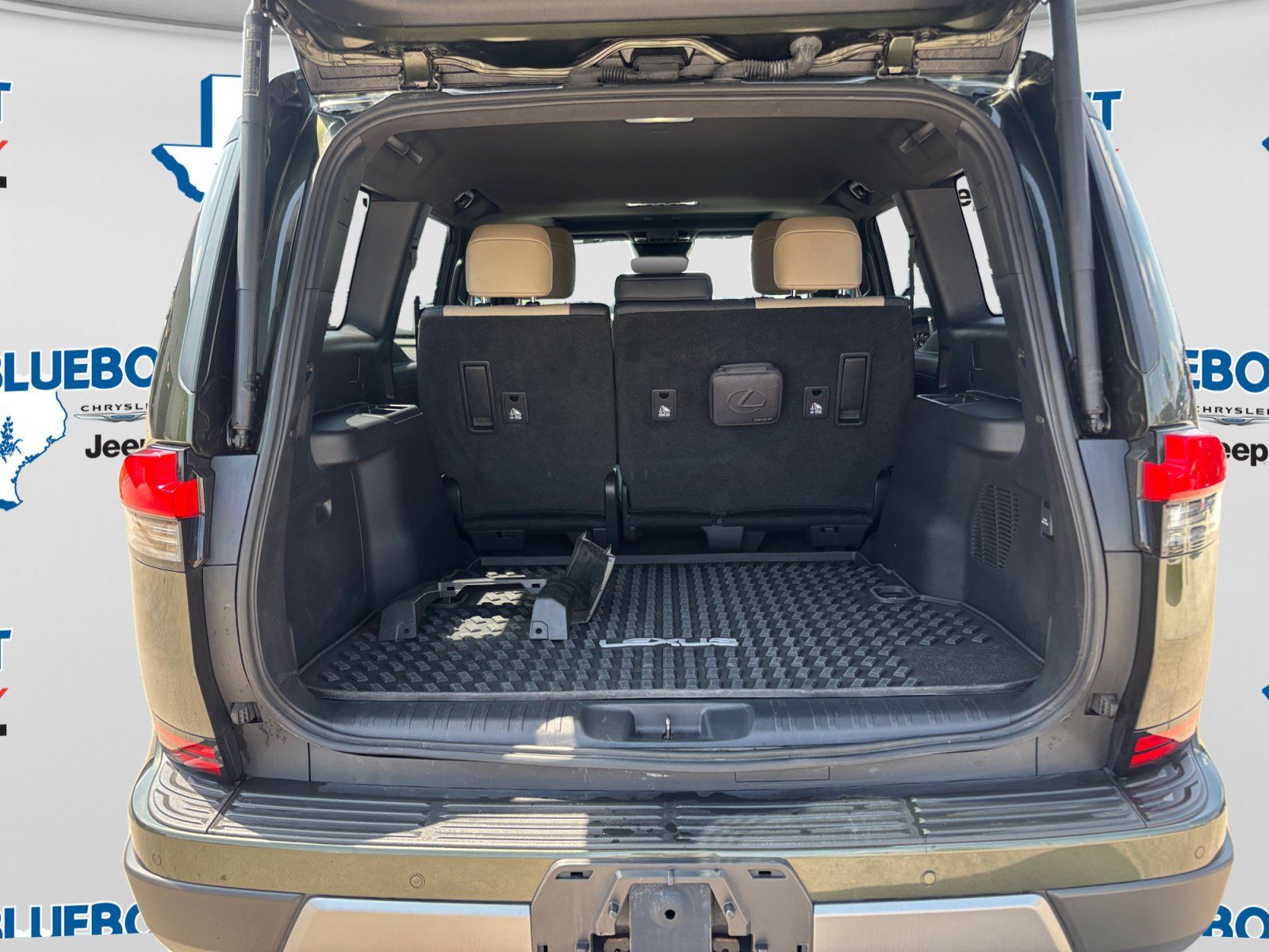 Used 2024 Lexus GX 550 AWD/4WD image 22