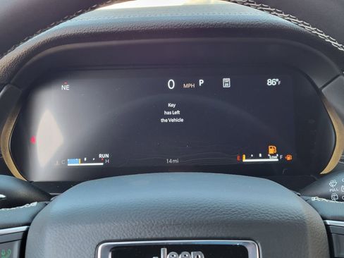 New 2026 Jeep Grand Cherokee Limited w/ Limited Altitude Package image 7