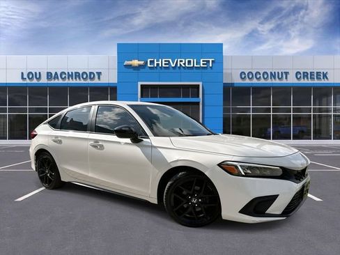 Used 2023 Honda Civic Sport image 1
