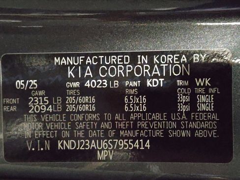 Used 2025 Kia Soul LX image 33