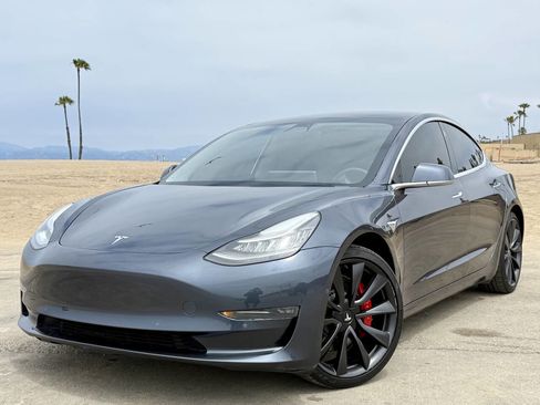 Used 2020 Tesla Model 3 Performance image 1