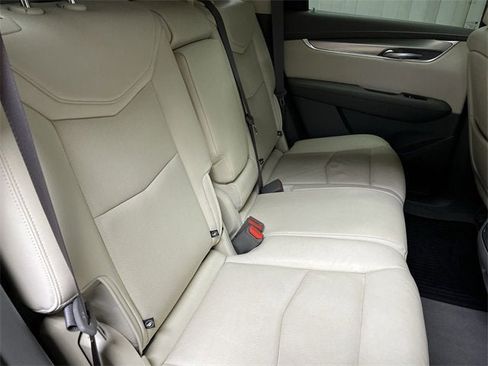 Used 2019 Cadillac XT5 Luxury image 27