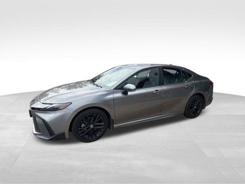 Certified 2025 Toyota Camry SE w/ Convenience Package AWD/4WD image 2