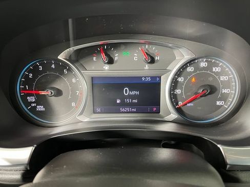 Used 2021 Chevrolet Traverse LT AWD/4WD image 22