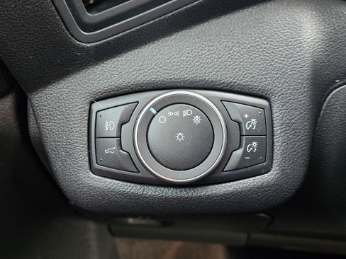 Used 2019 Ford Escape SE image 22