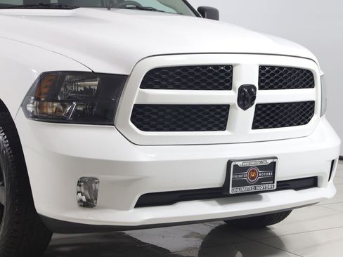 Used 2019 RAM 1500 Express w/ Express Value Package AWD/4WD image 32