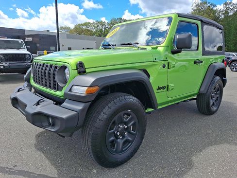 Used 2025 Jeep Wrangler Sport image 3