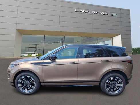 Used 2026 Land Rover Range Rover Evoque Dynamic SE AWD/4WD image 6