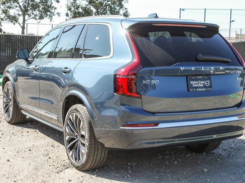 New 2026 Volvo XC90 B5 Plus w/ Protection Package AWD/4WD image 8