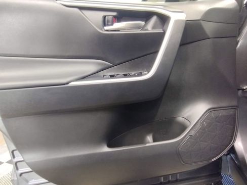 Used 2024 Toyota RAV4 XLE image 15
