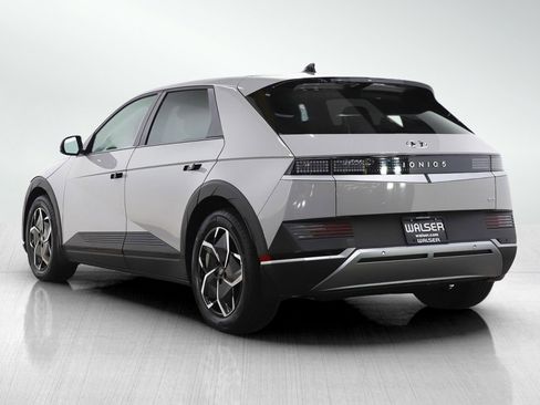 Used 2023 Hyundai Ioniq 5 SEL image 3