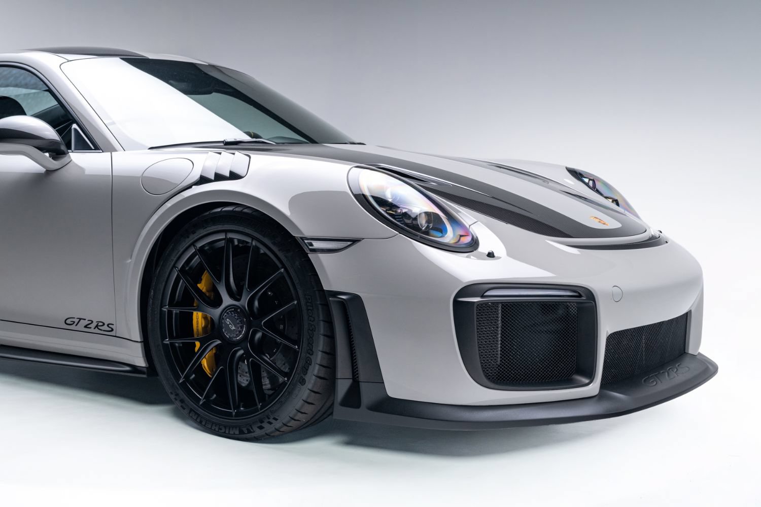 Used 2018 Porsche 911 GT2 RS RWD image 93