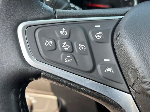 Used 2022 Chevrolet Equinox LT FWD image 25