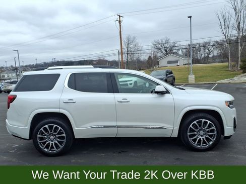 Used 2023 GMC Acadia Denali w/ Denali Ultimate Package AWD/4WD image 7