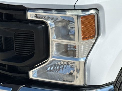 Used 2020 Ford F350 XL w/ Power Equipment Group image 4