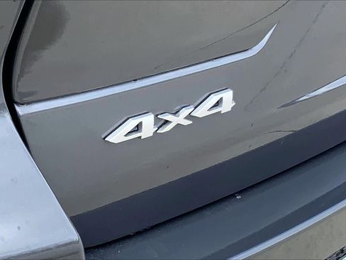 Used 2025 Jeep Grand Cherokee Summit image 9