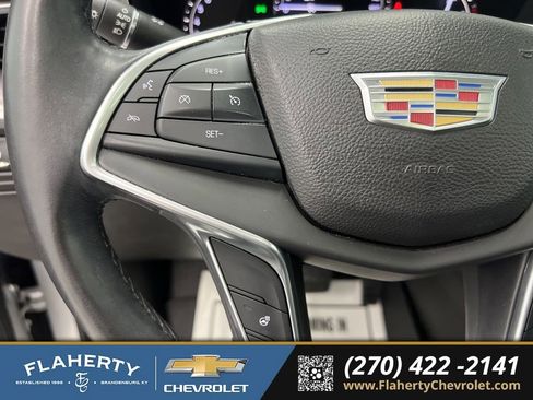 Used 2017 Cadillac XT5 Luxury image 27