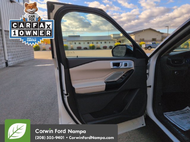 Used 2020 Ford Explorer Platinum w/ Premium Technology Package AWD/4WD image 10