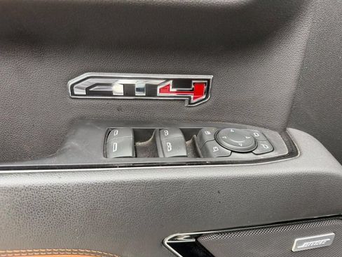 Used 2022 GMC Sierra 1500 AT4 w/ AT4 Premium Package AWD/4WD image 15
