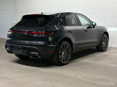 Used 2026 Porsche Macan AWD/4WD image 7