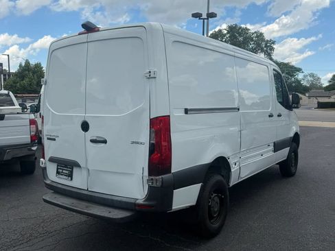 Used 2019 Mercedes-Benz Sprinter 2500 w/ Driver Convenience Package image 4
