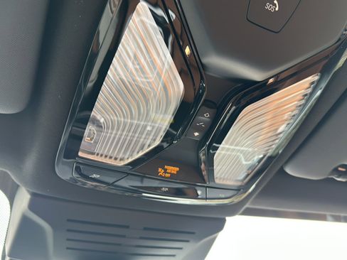 New 2026 BMW X5 xDrive50e w/ Premium Package image 28