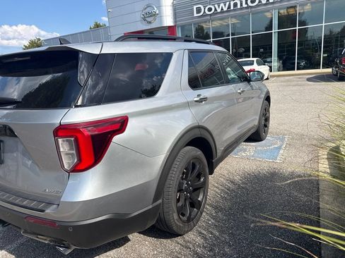 Used 2023 Ford Explorer ST-Line w/ Class IV Trailer Tow Package AWD/4WD image 4