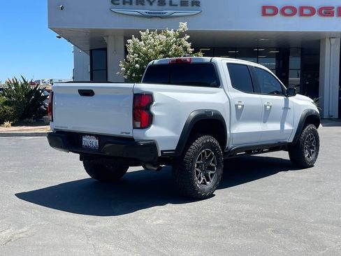 Used 2024 Chevrolet Colorado ZR2 w/ Safety Package AWD/4WD image 4