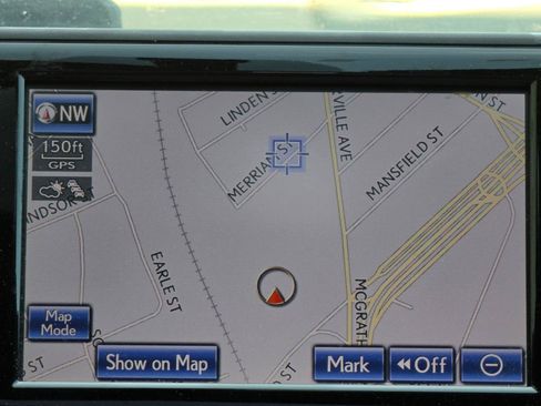 Used 2013 Lexus CT 200h w/ F Sport Pkg w/Nuluxe Trim FWD image 23