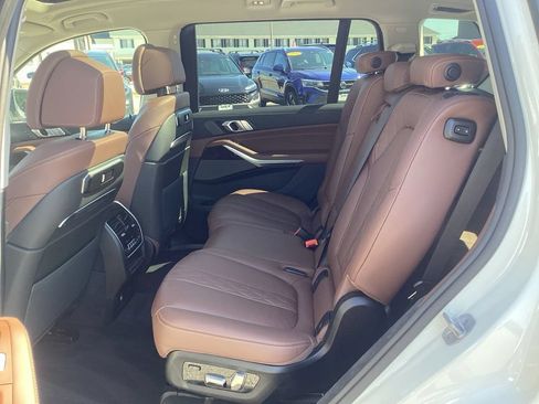 Used 2026 BMW X7 xDrive40i AWD/4WD image 19