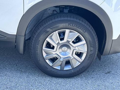 New 2026 Nissan Kicks S FWD image 9