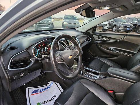 Used 2018 Chevrolet Malibu Premier image 20