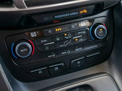 Used 2021 Ford Transit Connect XL image 36