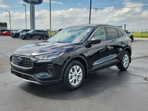 Certified 2023 Ford Escape Active AWD/4WD image 8