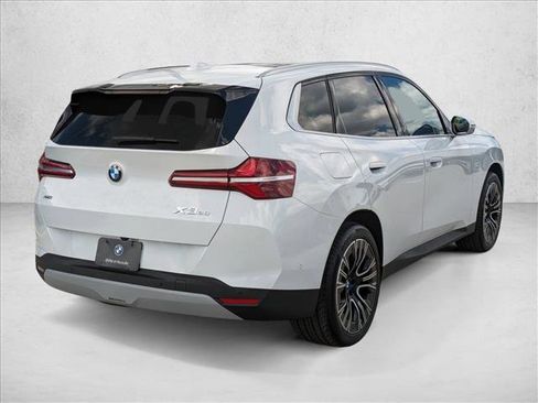 Used 2025 BMW X3 xDrive30i w/ Premium Package image 2