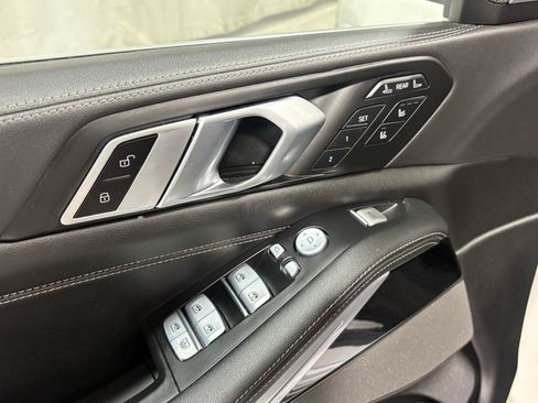 Used 2023 BMW X7 xDrive40i w/ Executive Package AWD/4WD image 29