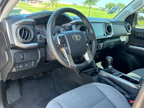 Used 2023 Toyota Tacoma SR5 RWD image 11