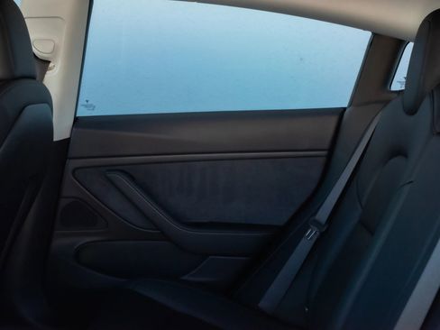 Used 2018 Tesla Model 3 Long Range image 28