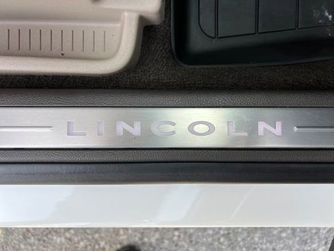 Used 2022 Lincoln Nautilus Reserve image 39